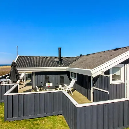 Holiday home Minka - 75m From The Sea In Nw Jutland By Interhome Hjorring